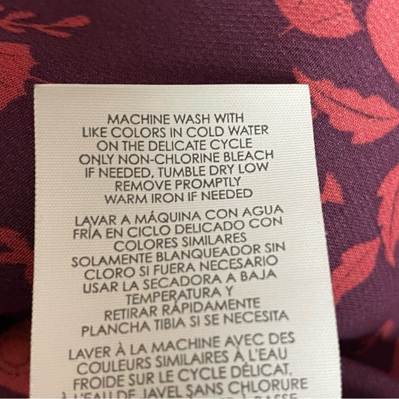 Cabi Tank Top Burgundy w/ Red/Pink Images Women’s Size XS - Picture 9 of 11